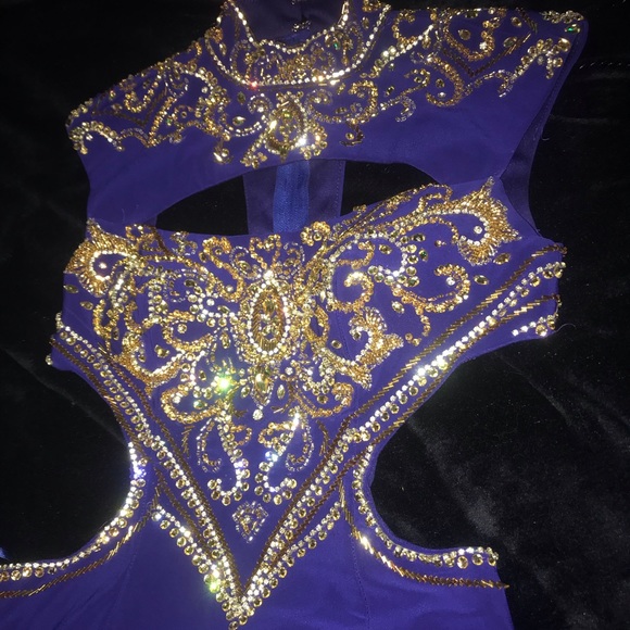 Prom dress - Picture 3 of 6